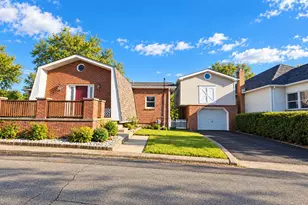 223 Elm St, Vandergrift, PA 15629 - Photo 1