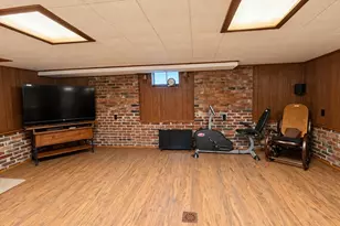 223 Elm St, Vandergrift, PA 15629 - Photo 18