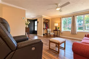 4423 Laurel Oak Dr, Hampton, PA 15101 - Photo 4