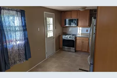 613 Chessbriar Dr, Bethel Park, PA 15102 - Photo 2
