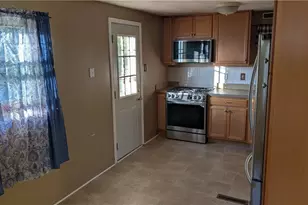 613 Chessbriar Dr, Bethel Park, PA 15102 - Photo 2