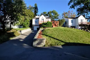 2403 Longcrest Ave, Bethel Park, PA 15102 - Photo 2