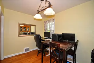 2403 Longcrest Ave, Bethel Park, PA 15102 - Photo 22
