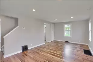 732 Pershing St, Ellwood City, PA 16117 - Photo 6