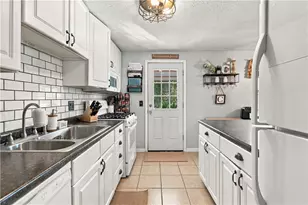 3098 Countryside Dr, Pittsburgh, PA 15101 - Photo 12