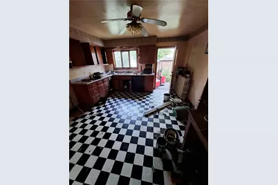 51 Linden St, Harrison Township, PA 15065 - Photo 8