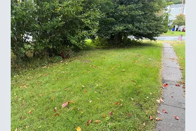 611 Washington Ave, Monaca, PA 15061 - Photo 6