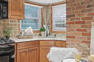 327 Grandview Ave, Pittsburgh, PA 15211 - Photo 6
