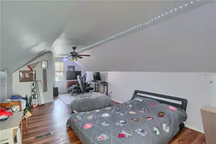 727 Pershing St, Ellwood City, PA 16117 - Photo 30