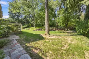 103 Woodland Dr, Pittsburgh, PA 15228 - Photo 46