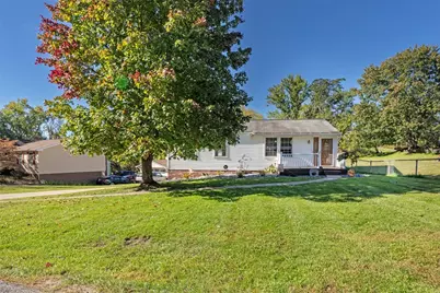 1990 Tara Dr, North Huntingdon, PA 15642 - Photo 2