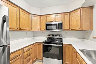 161 Westbrooke Ln, Findlay Township, PA 15108 - Photo 6