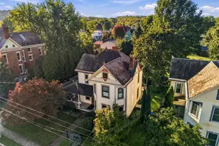 352 E New Castle St, Zelienople, PA 16063 - Photo 46