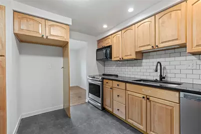 721 Sara Ln, Pittsburgh, PA 15147 - Photo 10
