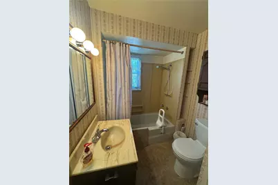 1502 Pennsylvania Ave, West Mifflin, PA 15122 - Photo 16