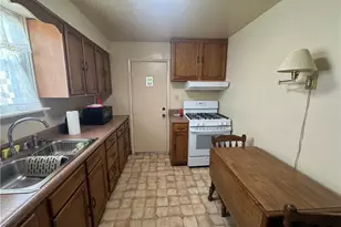 1502 Pennsylvania Ave, West Mifflin, PA 15122 - Photo 8