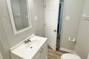 223 E Falls St, New Castle, PA 16101 - Photo 12
