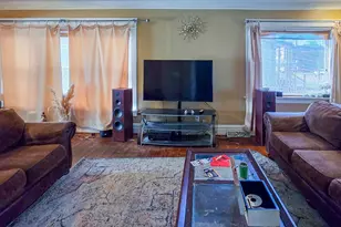949 W 8th St, Erie City, PA 16502 - Photo 12