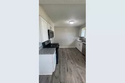 1015 Pleasant Ave, Port Vue, PA 15133 - Photo 18
