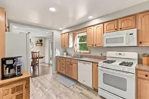 2635 Sapling Dr, Pittsburgh, PA 15101 - Photo 12