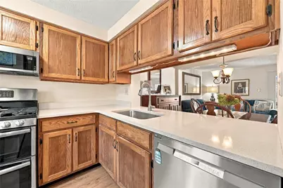 1301 Timberidge Dr, Bethel Park, PA 15102 - Photo 8