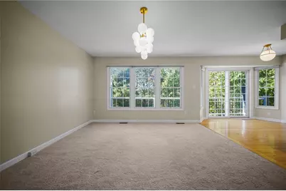 30 Castle View Dr, Kennedy Township, PA 15136 - Photo 8