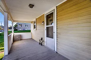 627 Mc Gowan Ave, West Mifflin, PA 15122 - Photo 4