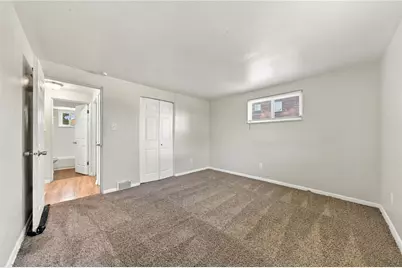 332 Bryant Dr, Pittsburgh, PA 15235 - Photo 10