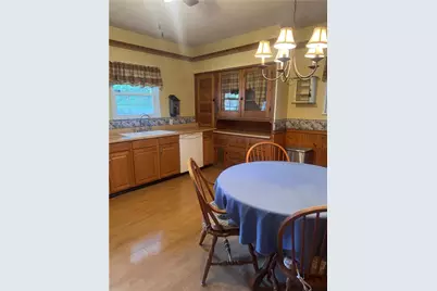 864 Forest Ave, West Homestead, PA 15120 - Photo 2