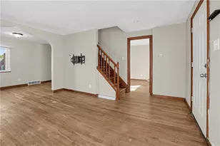 418 Commonwealth Ave, Duquesne, PA 15110 - Photo 4