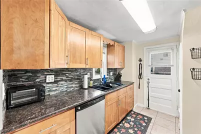 1625 Elderslee Rd, Pittsburgh, PA 15227 - Photo 16