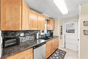 1625 Elderslee Rd, Pittsburgh, PA 15227 - Photo 16