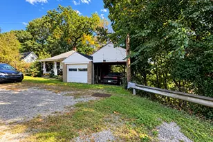 1000 Orvis Ave, Pittsburgh, PA 15223 - Photo 2