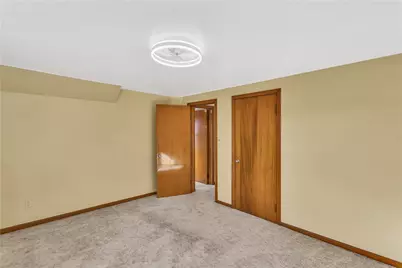 707 Washington, Jeannette, PA 15644 - Photo 22