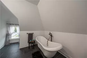 1101 Market St, Bridgewater, PA 15009 - Photo 24