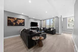 240 E Jefferson, Pittsburgh, PA 15212 - Photo 8