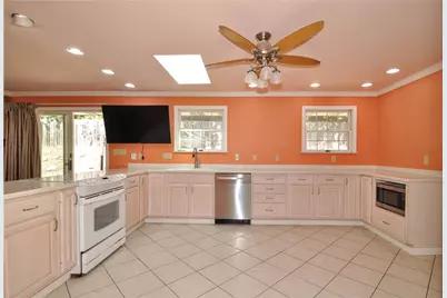 14 Esther St, Fallowfield, PA 15022 - Photo 10