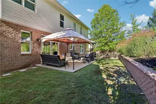 6530 Ten Point Cir, Penn Twp, PA 15085 - Photo 4