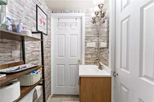 3732 Woolslayer Wy, Pittsburgh, PA 15201 - Photo 16