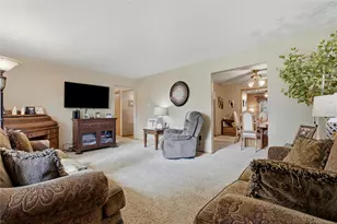 5005 Schwartz Ln, Hermitage, PA 16148 - Photo 4