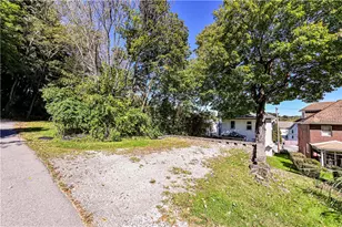 904 Green St, Southwest Greensburg Boro, PA 15601 - Photo 4