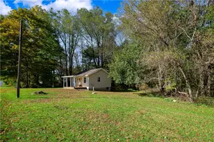 61 McMillan Rd, Findley Township, PA 16137 - Photo 4