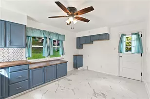 1330 Robbins St, Pittsburgh, PA 15236 - Photo 10