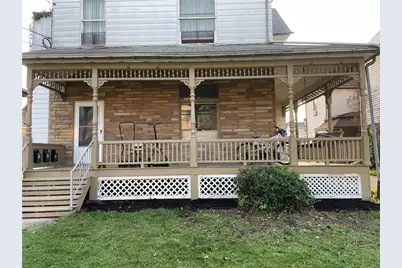 326 Franklin St, City of But NE, PA 15237 - Photo 1