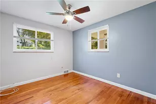 214 Drake Rd, Bethel Park, PA 15102 - Photo 18