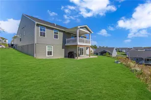 106 Olivia Dr, Center Township, PA 15061 - Photo 30