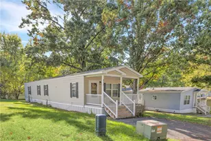 317 Laurel Dr, Cranberry Township, PA 16066 - Photo 2