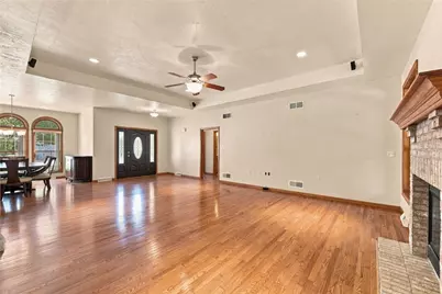 706 Forest Oaks Trl, North Huntingdon, PA 15642 - Photo 6