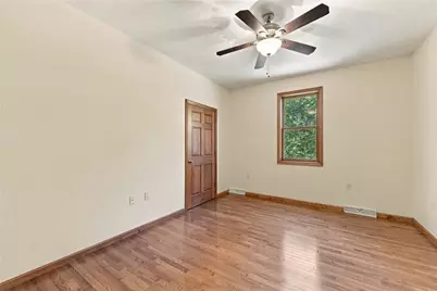 706 Forest Oaks Trl, North Huntingdon, PA 15642 - Photo 26