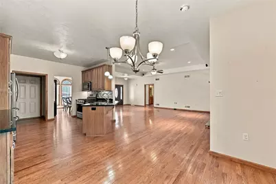 706 Forest Oaks Trl, North Huntingdon, PA 15642 - Photo 14